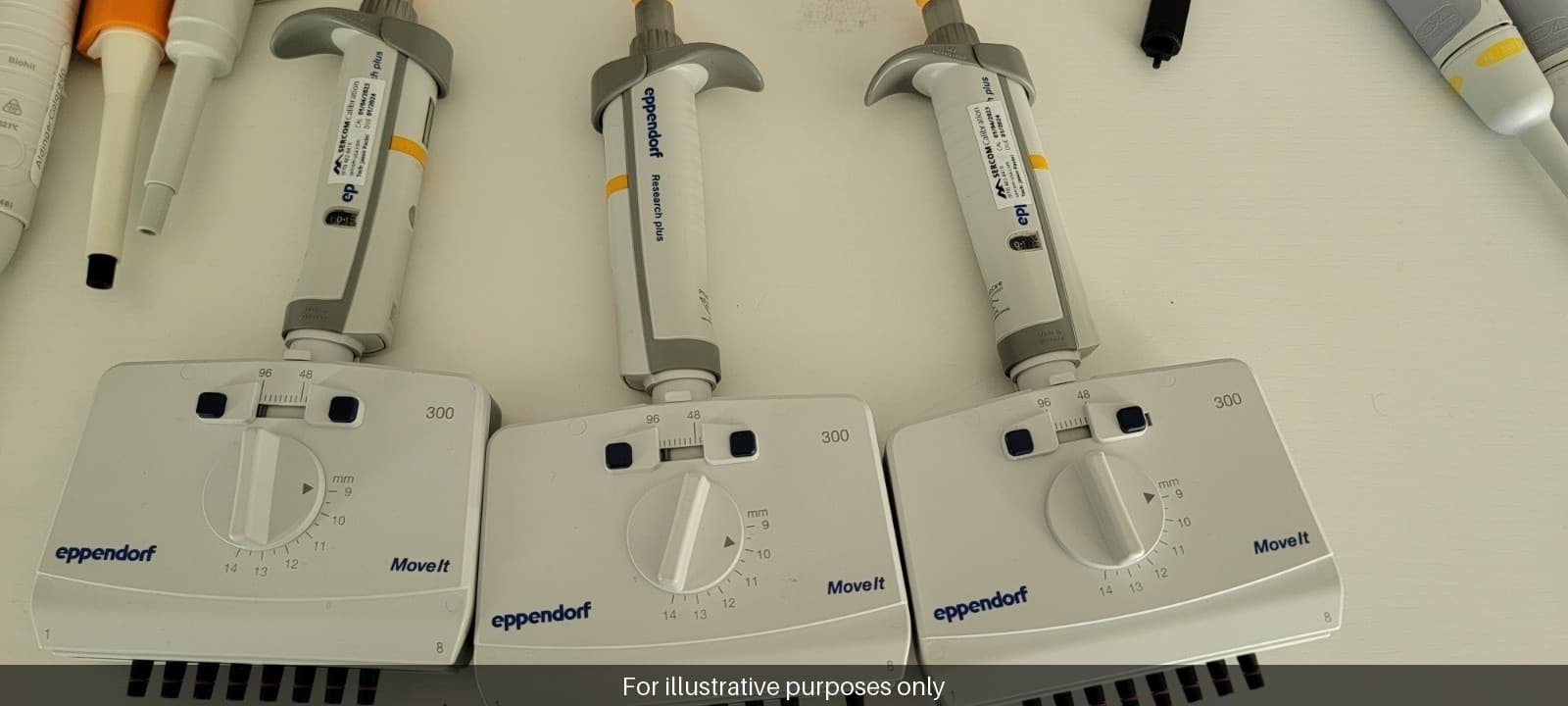 Eppendorf Research® plus Move It®, adjustable cone distance, 8-channel, 30 – 300 µL, orange
